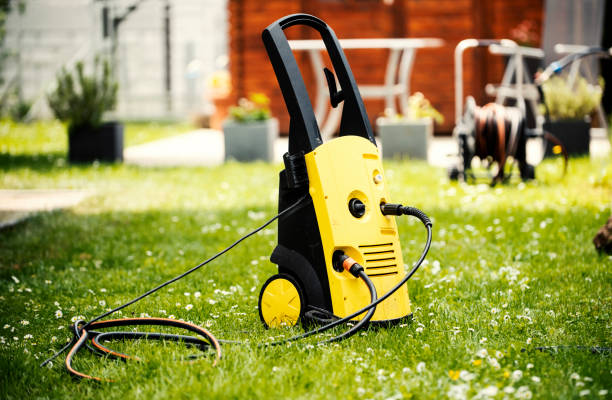 Best Driveway Pressure Washing  in Richgrove, CA